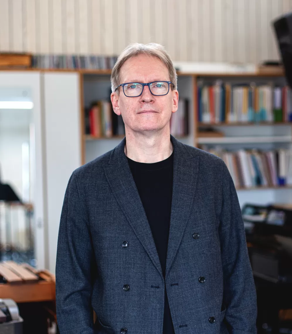 Prof. Rainer Römer